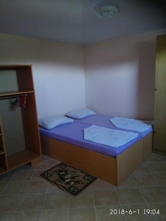 Джага-Джага Zaliznyi Port Buitenkant foto